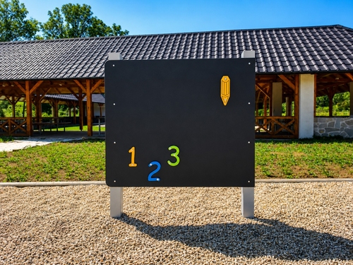 Edukativní kreslicí tabule doplňují pohybové aktivity a podporují učení hrou.